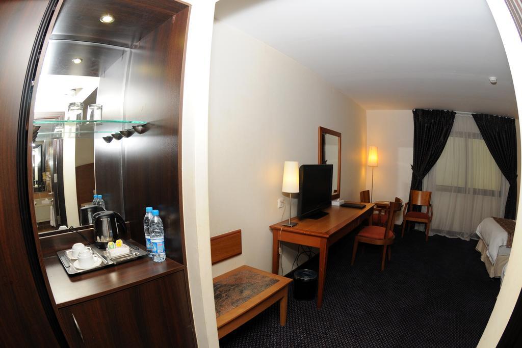 Hala Hotel Khobar Extérieur photo